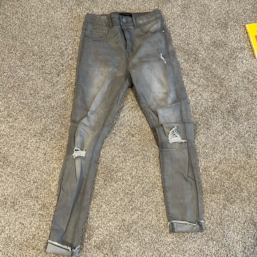 Gray skinny jeans